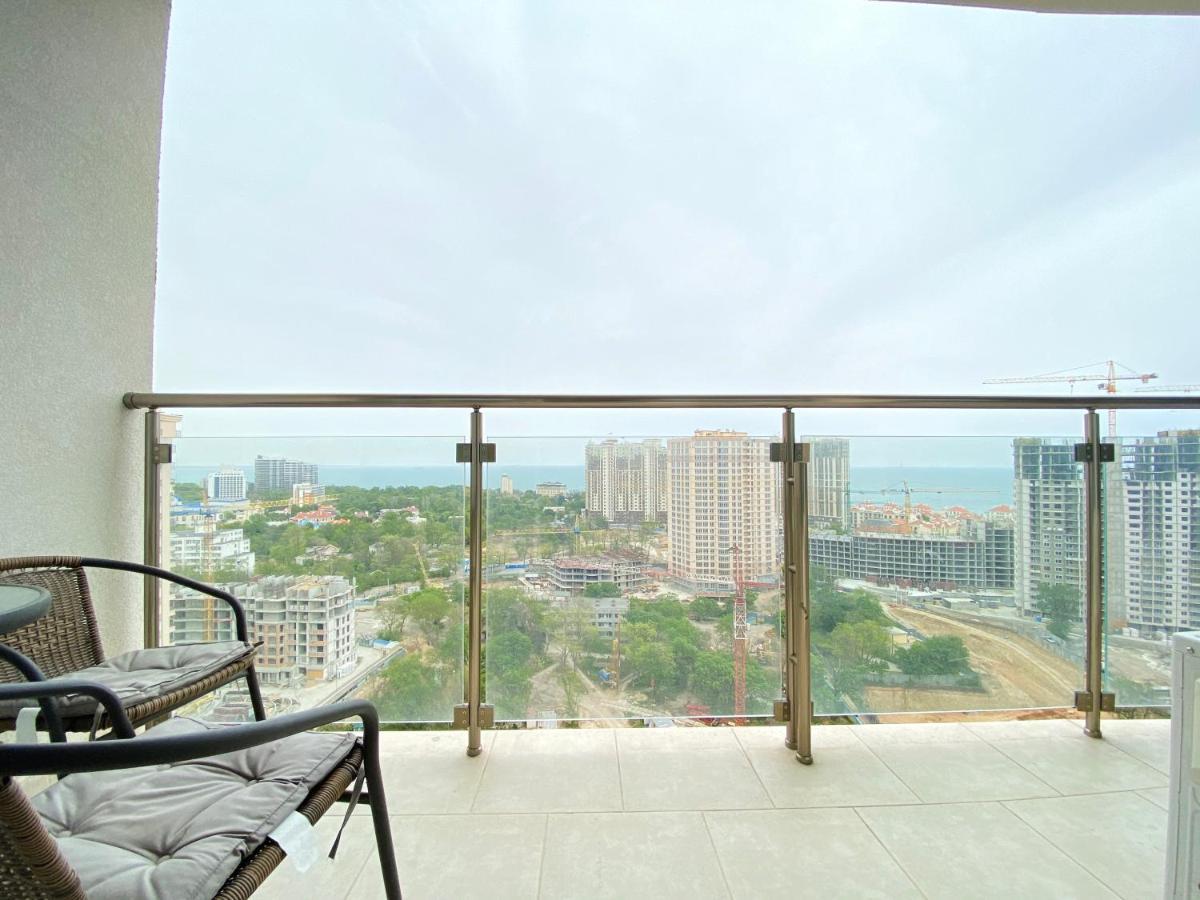 Skyview Apartments Odessa Extérieur photo