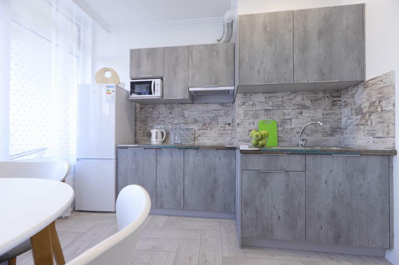 Skyview Apartments Odessa Extérieur photo